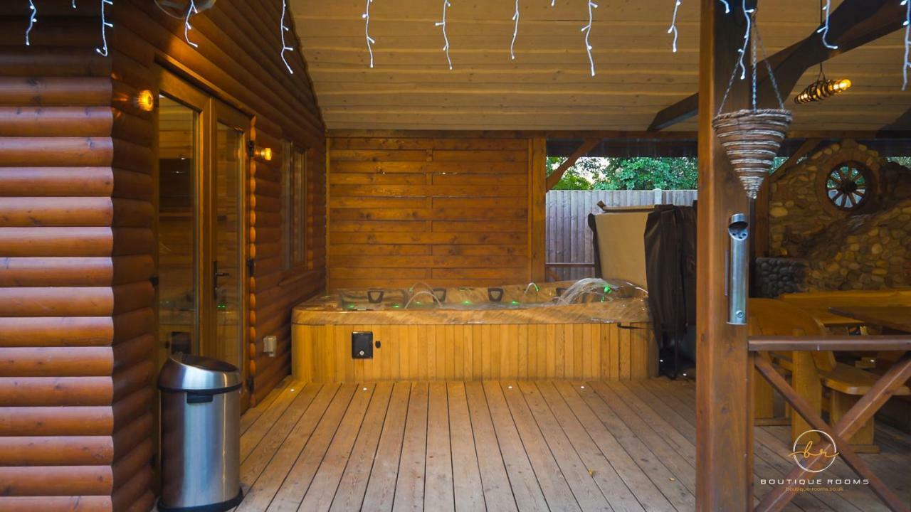 The Retreat Sauna & Hot Tub Boutique Rooms Great Paxton Kültér fotó
